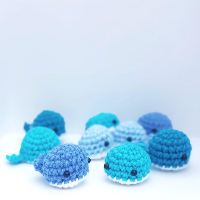 Free Mini Whale Crochet Patterns Free Mini Whale Crochet Patterns - finished product cover photo