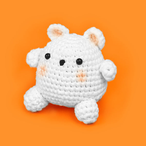 Beginner white bear Luna crochet DIY set